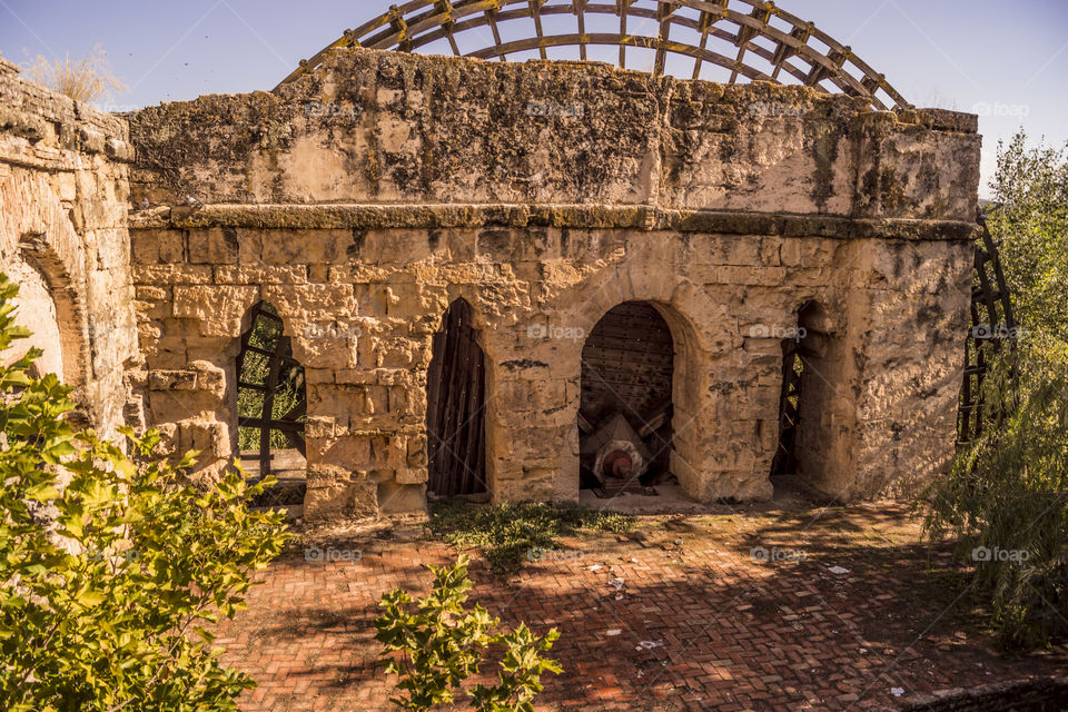 Antiguo molino abandonado en Córdoba , construcción de piedra