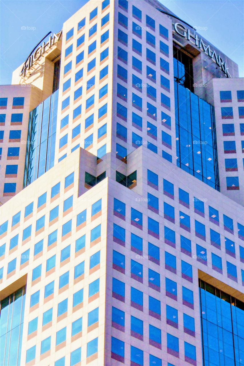 Building in Pittsburgh PA with blue windows 