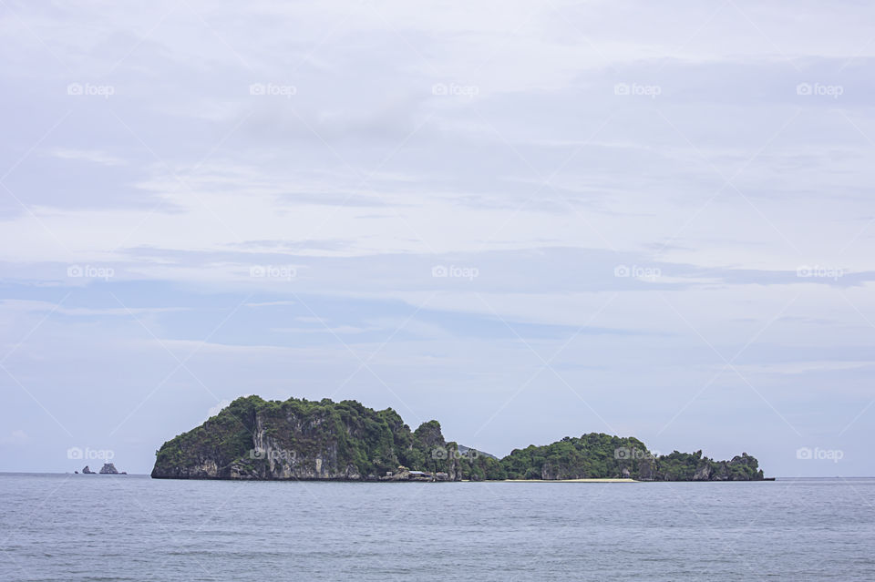 The beauty of the sky In the sea and koh Maphrao at Chumphon in Thailand.