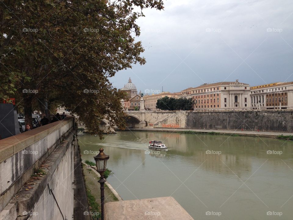 Tiber River, Rome, Italy 