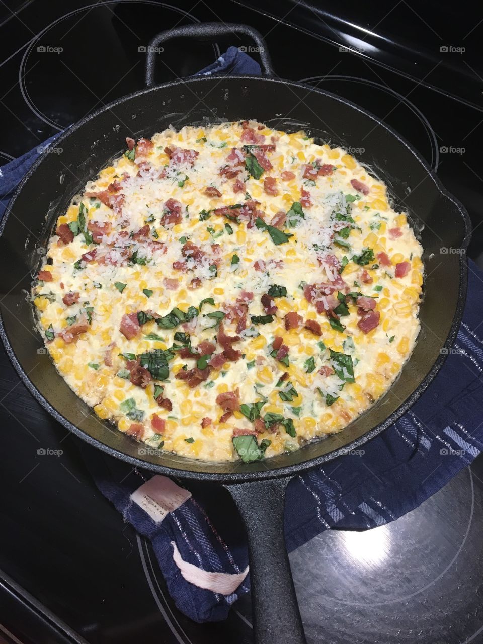 Cheesy bacon jalapeño corn dip