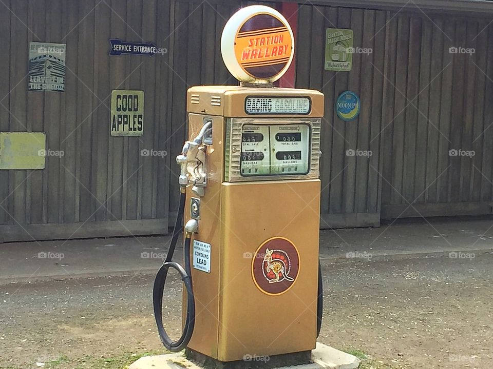 Old gaz pump 