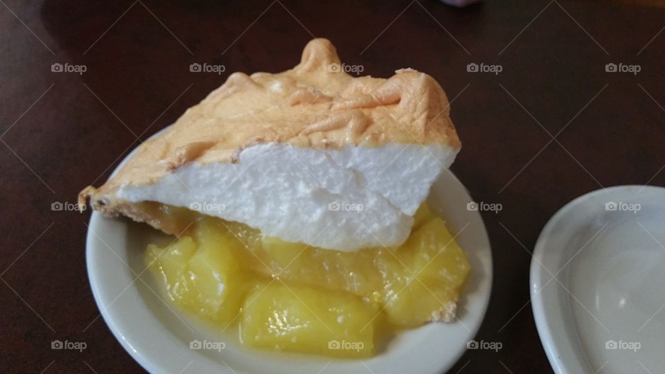 Lemon Meringue Pie. Dessert