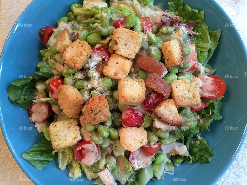 Crouton and vegetable salad in bowl