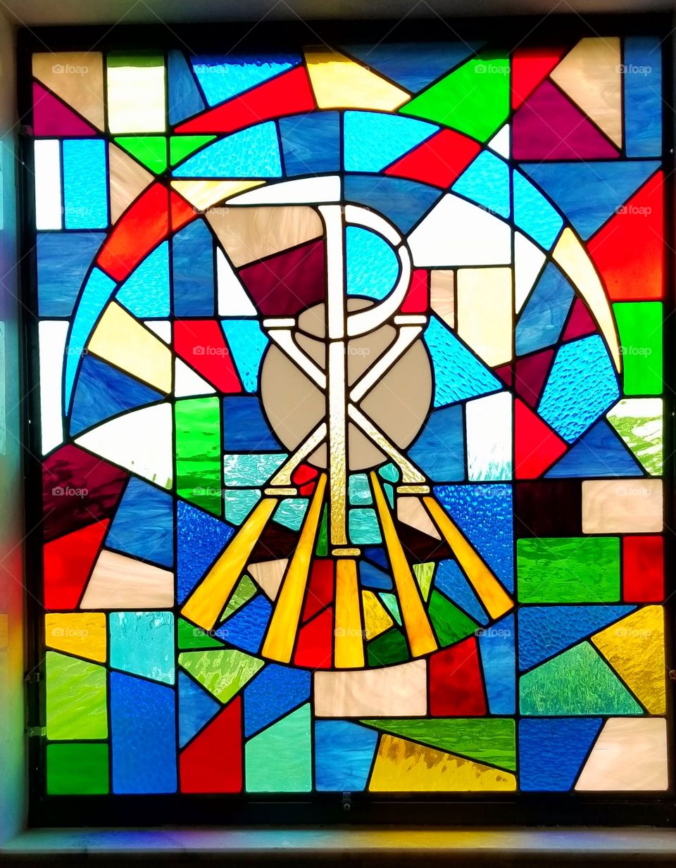 beautiful stained.glass, lots of fantastic colors