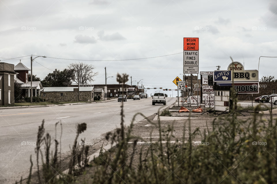 Texas State 287, a route that was often used before the construction of I-40. Much like the Historic Route 66, the state highway is fascinating to those that love abandoned buildings. For me, it was just a shortcut to head up to Nevada, but of course I did need to shoot a few photos here and there. 😄