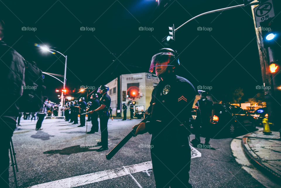 Police blocking off 6th street bridge on its final day before it gets closed down for 3 years 
