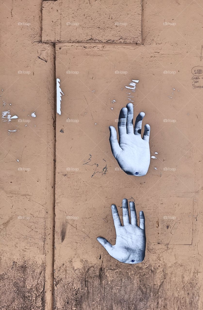 hands street art