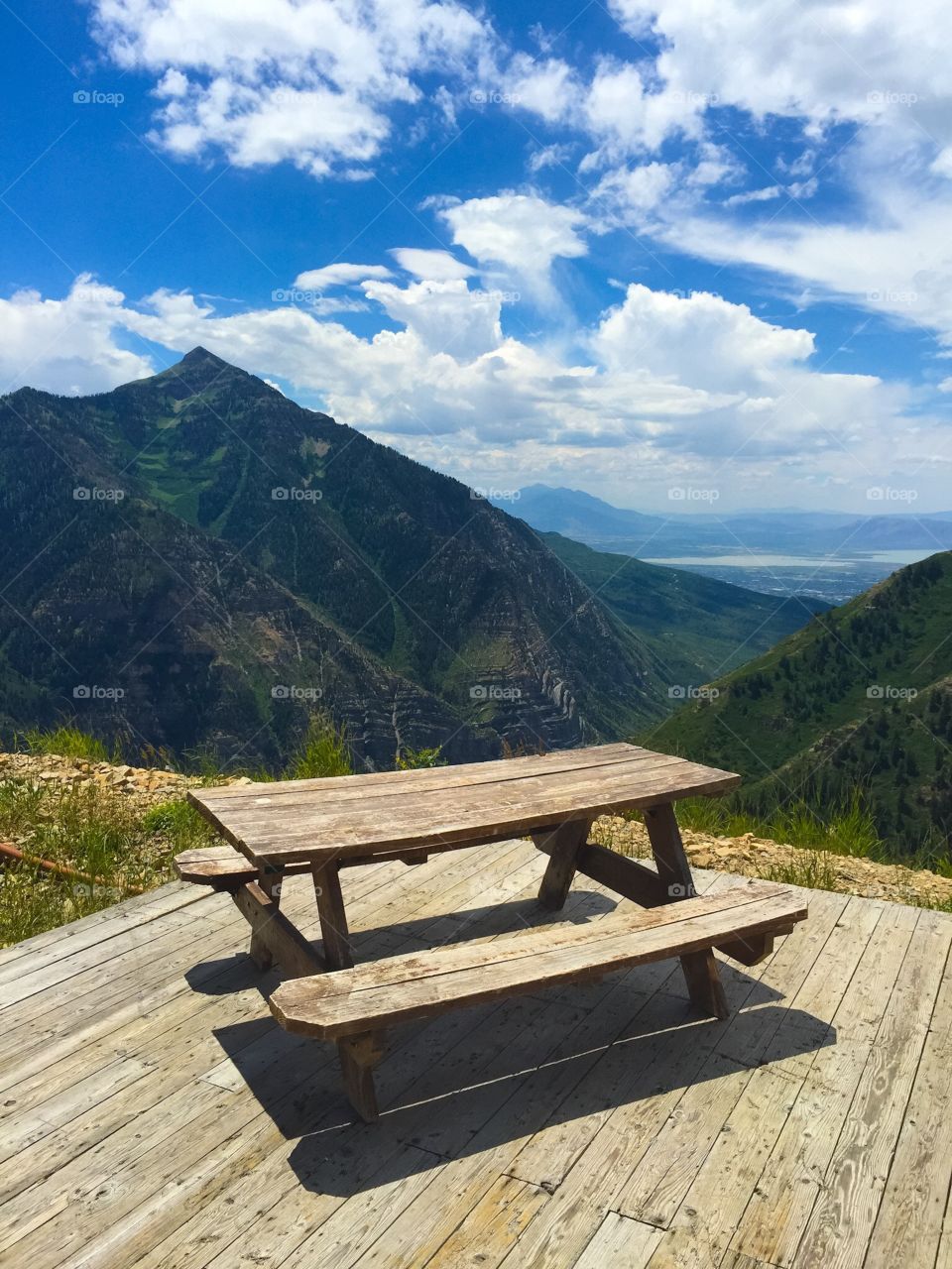 Mountain picnic table 