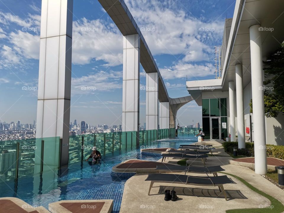 Infinity Swimming Pool in Bangkok
