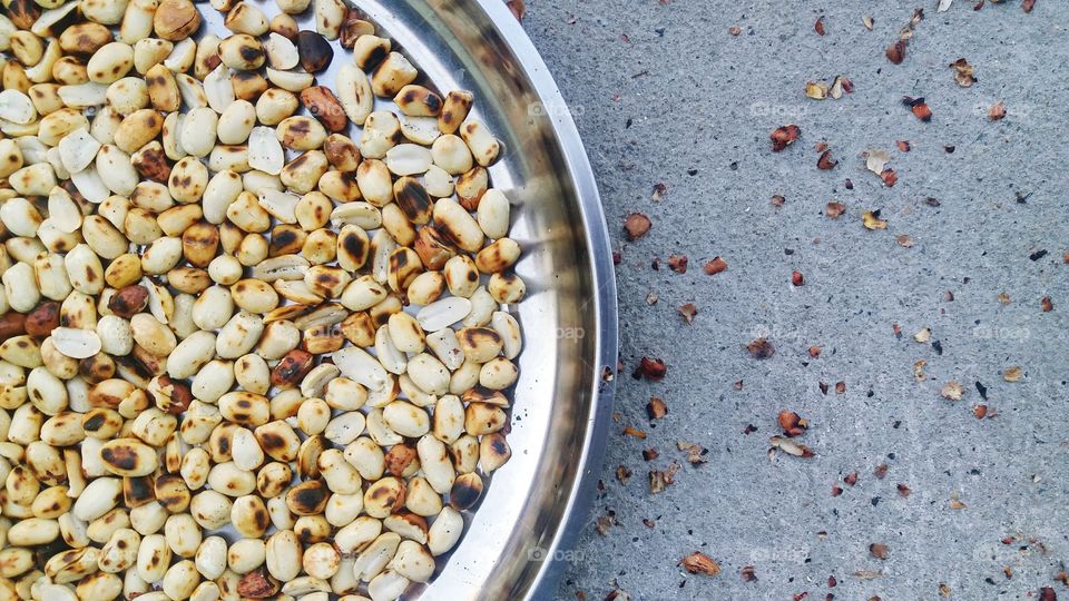 peanuts  on the dish