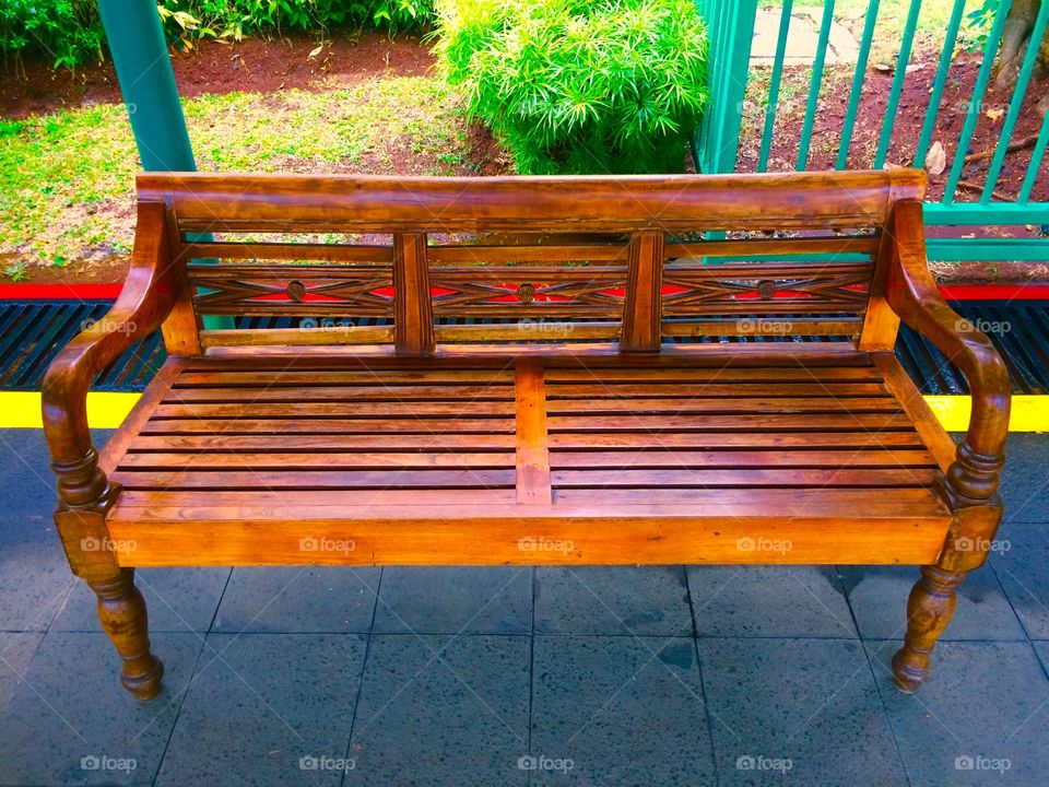 A park without benches is like an uninhabited forest. As small as the size of a park bench, this one equipment becomes important and must be in your home garden.

No need to be fancy and expensive, 4,Nov,2019 indonesia 
