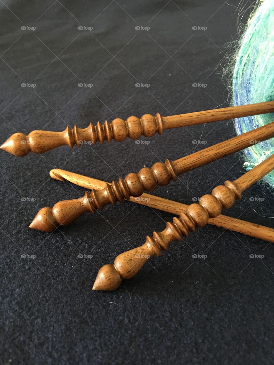 Decorative wooden crochet hooks 