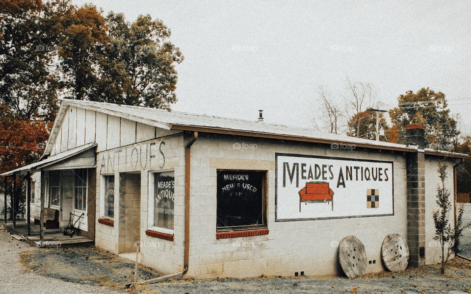 meade’s antiques store on twin springs road 