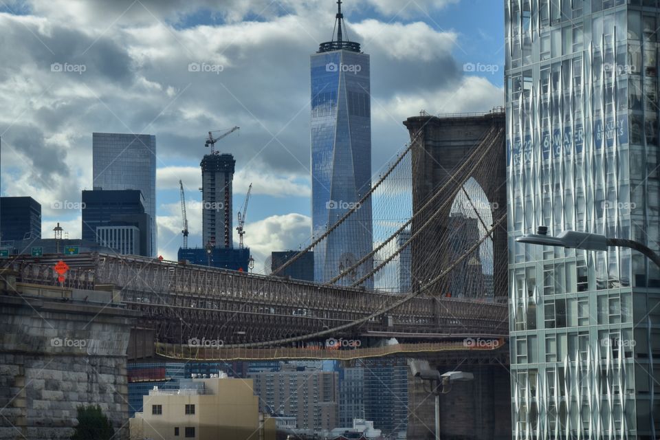 Brooklyn bridge and city view 