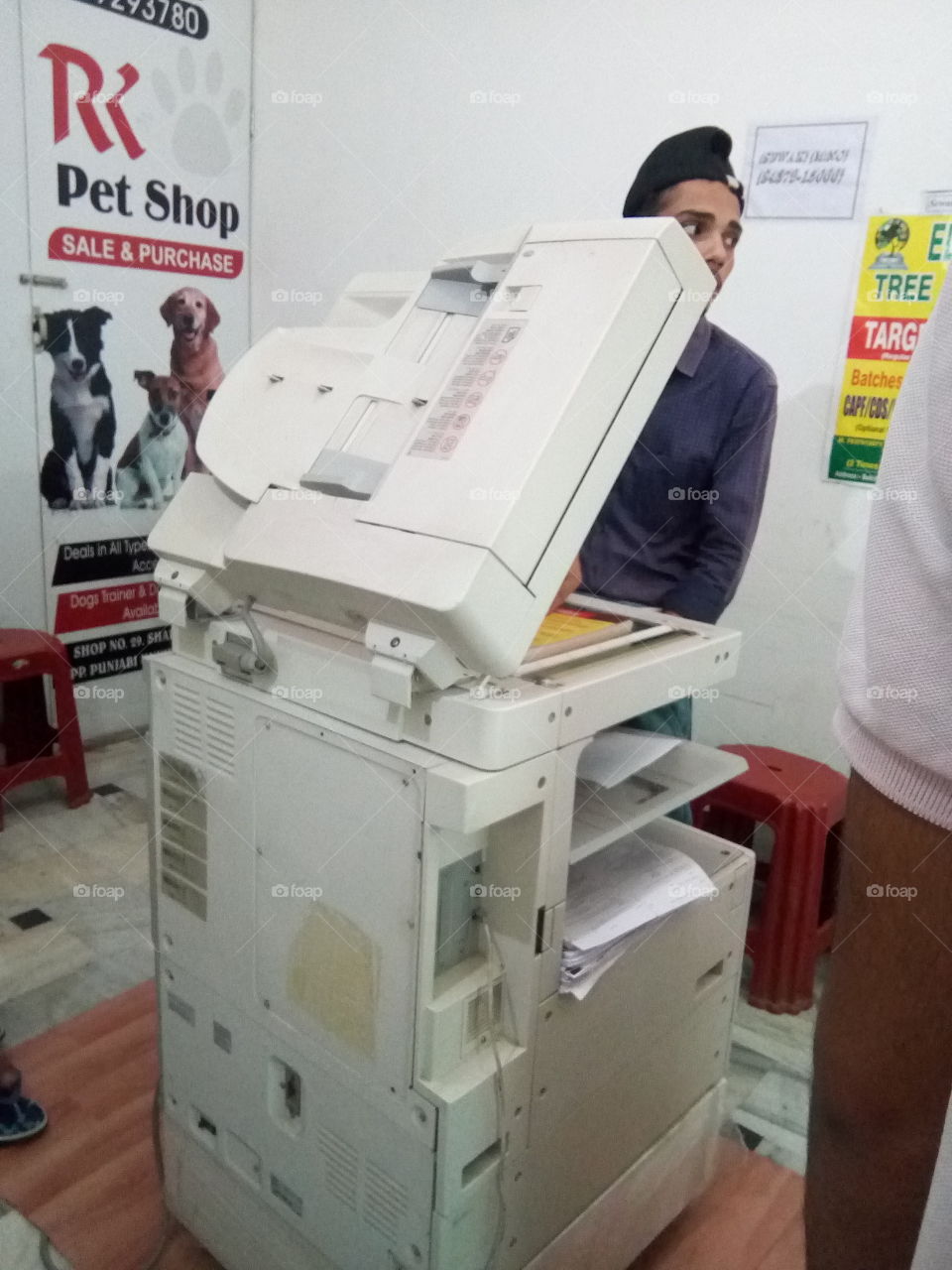 people in small job.