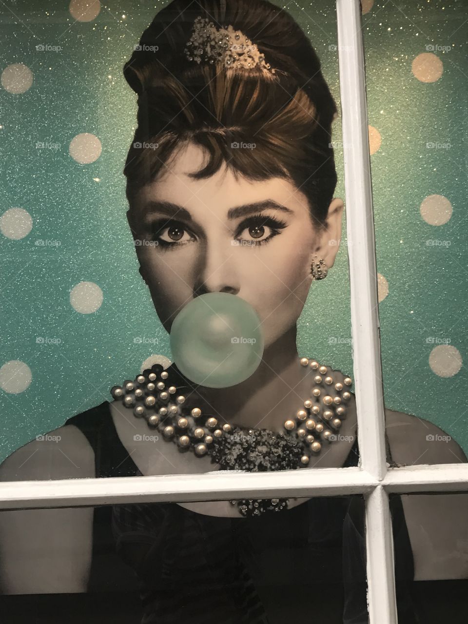Audrey Hepburn Bubblegum 