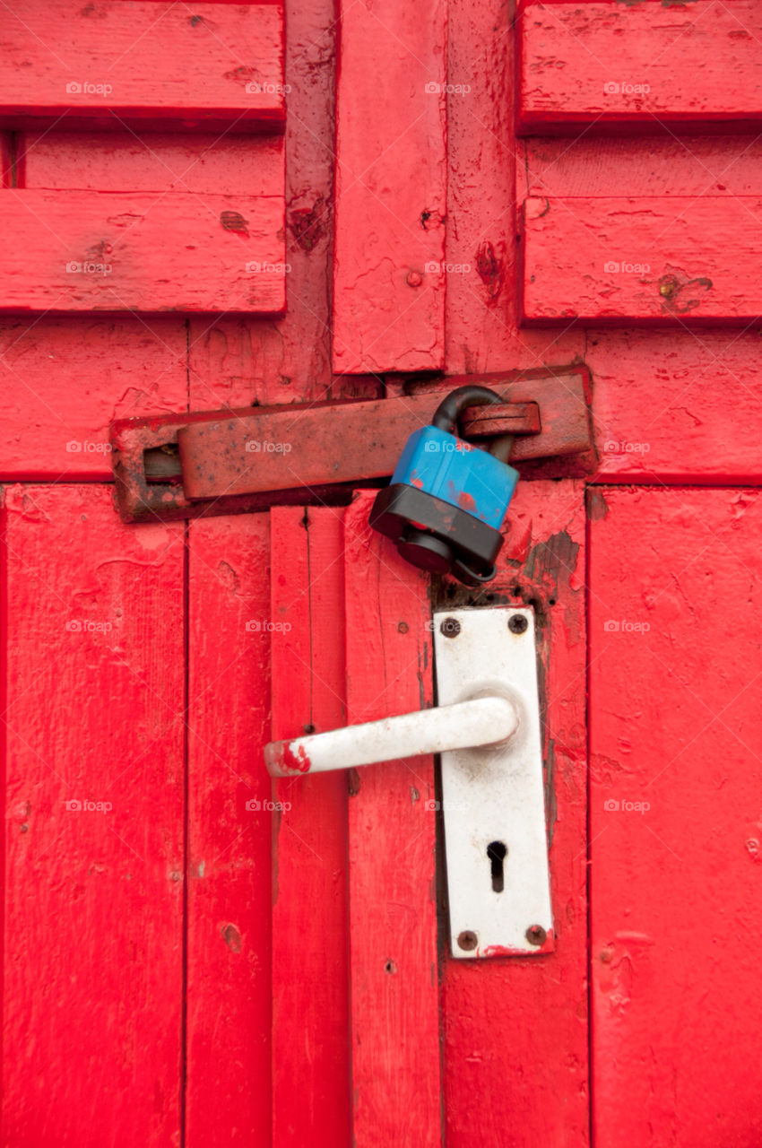 beach red door locked by mparratt