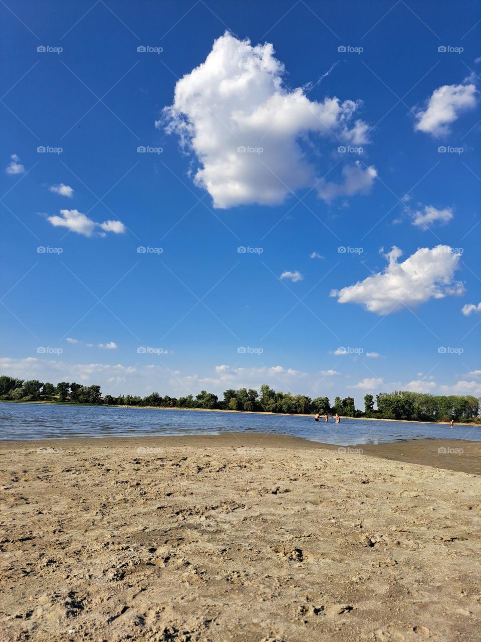 Beach day, mind in cloud