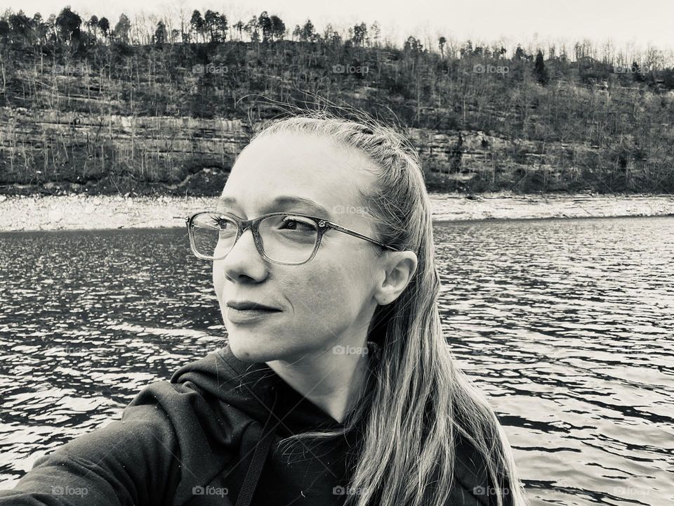 Black and white photo at the lake in winter