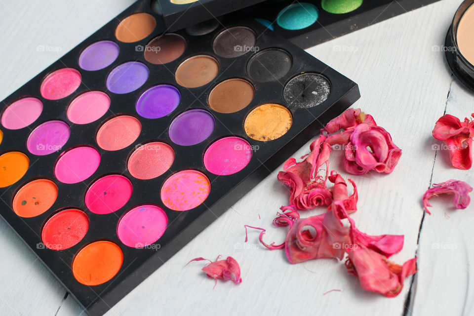 Cosmetics, makeup, ink, foundation, powder, blush, lipstick, personal care, perfume, beauty salon, female beauty, paint, palette, palette of shadows, palette for eyes, flower petals