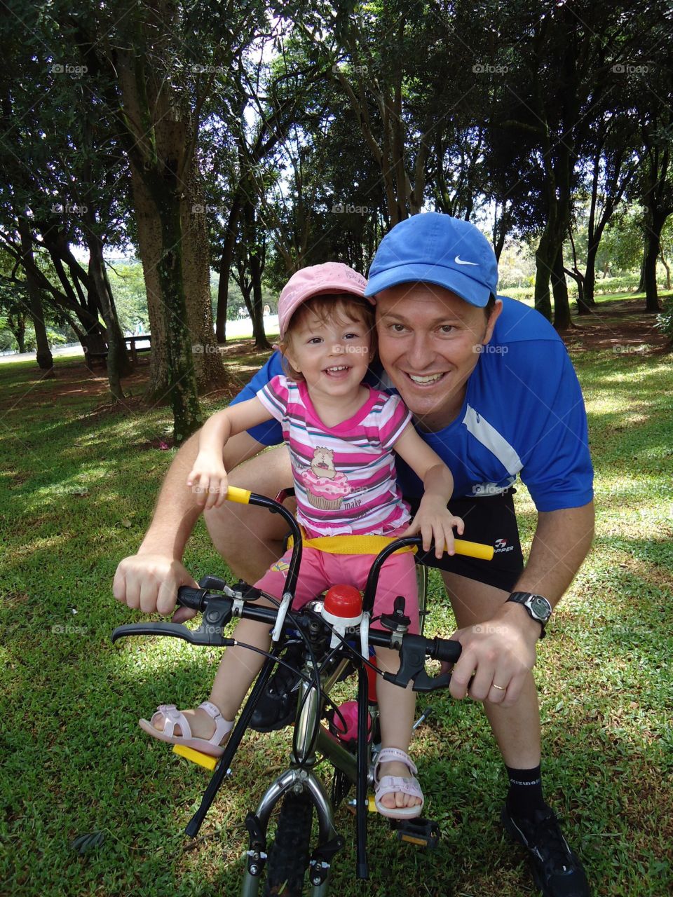 Sorrisos de um dia qualquer! Como é bom ser pai (mesmo sendo dia das mães). @Foap @rafaelporcari #FoapMay18