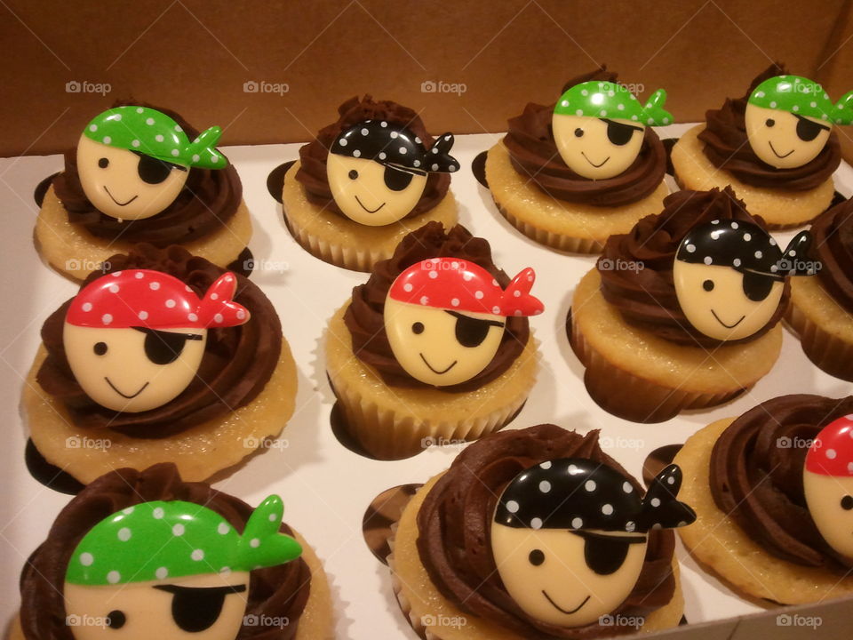 pirate cupcakes. pirate cupcakes I made