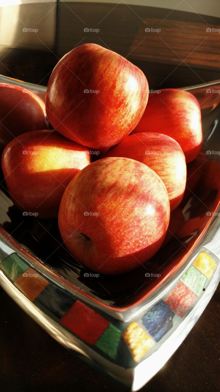 Fuji apples sunlight Bowl healthy