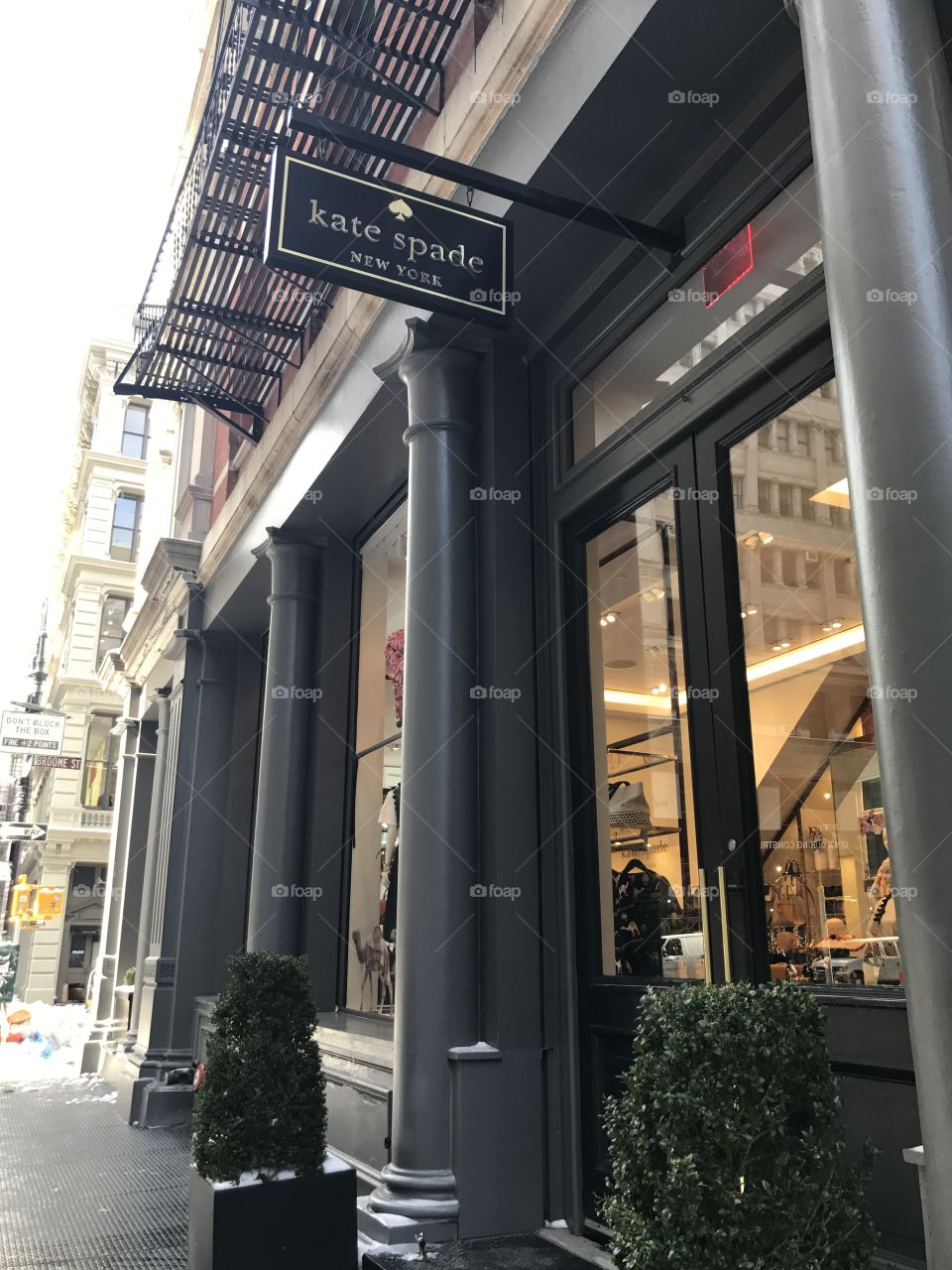 Kate spad New York boutique soho 
