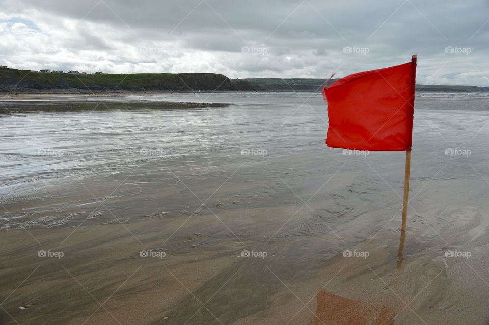 red flag, danger of bathing