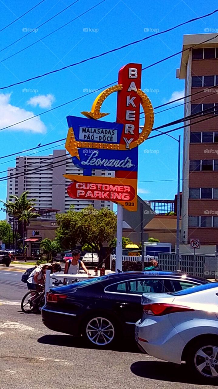 Leonard's Malasada Bakery