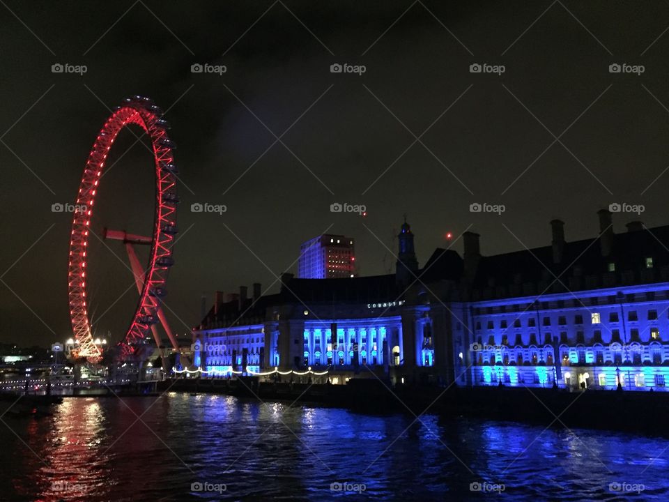 London eye at night