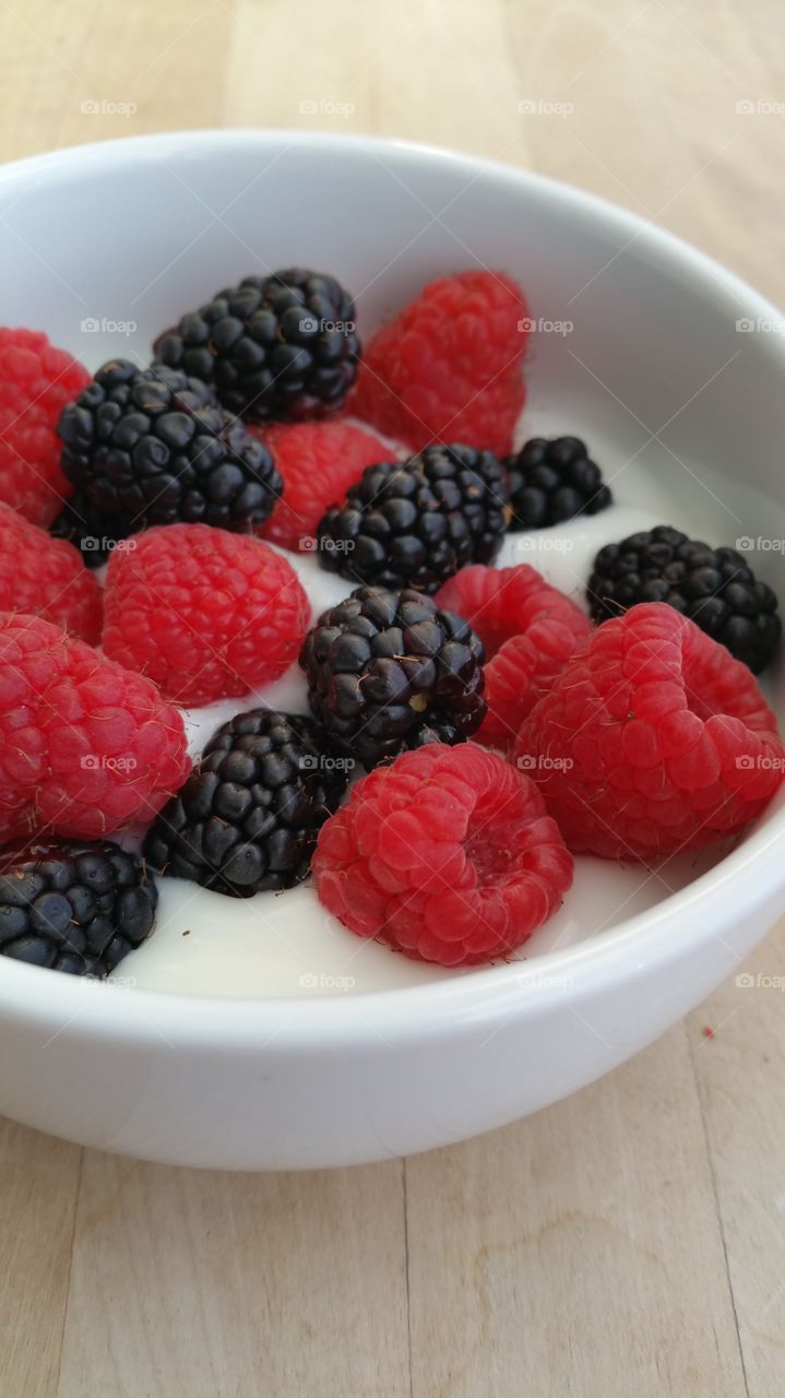 Berries & Yogurt