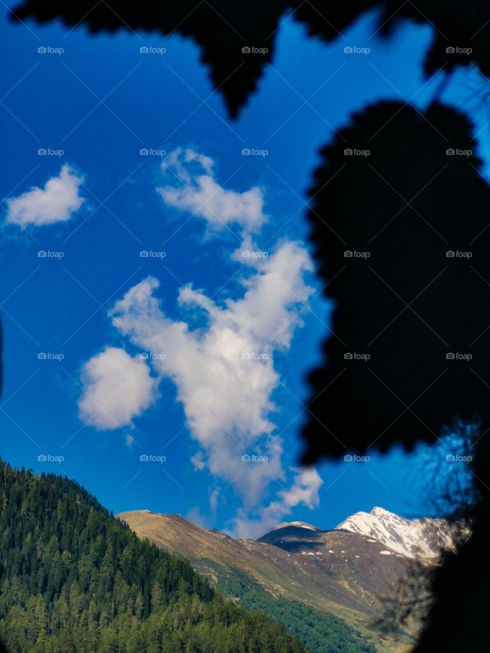 Peek in to the mountain peaks