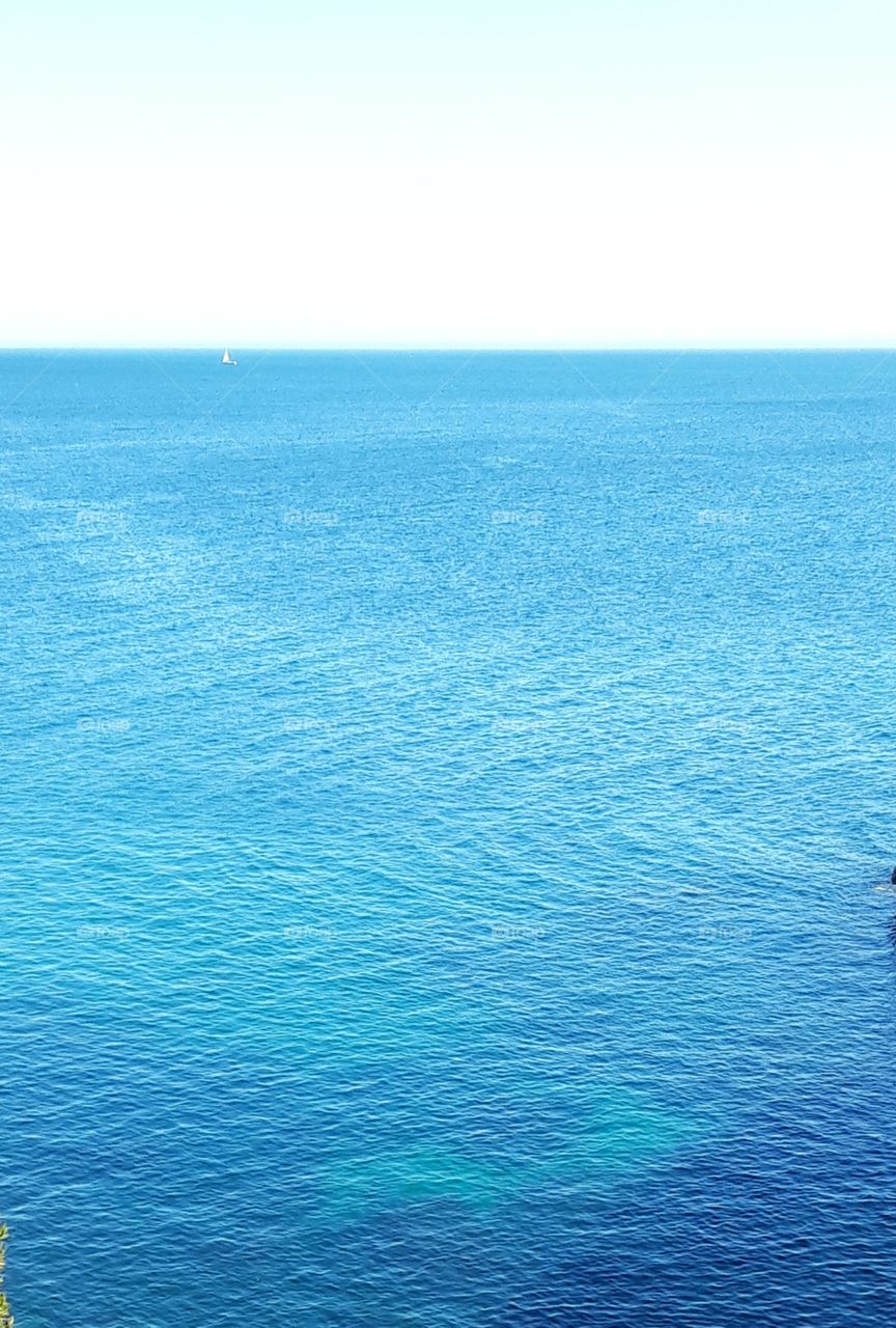 sea and sky in Cascais