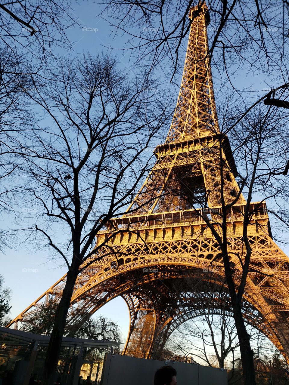 everything about Paris says romance, doesn't it?