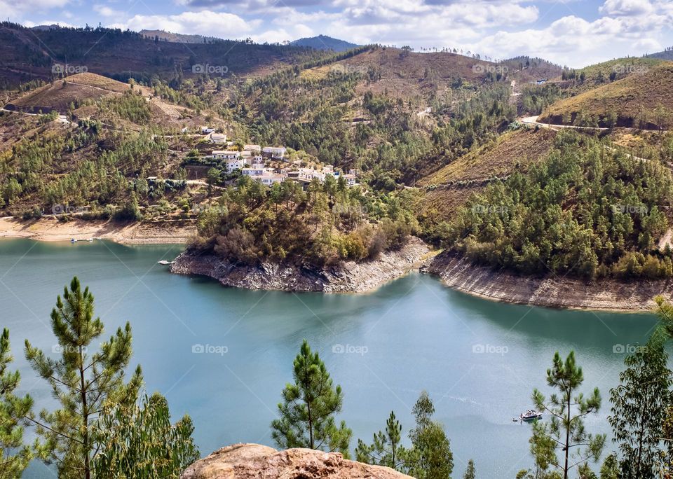 A view of the Rio Zêzere and the village of Zaboeira 