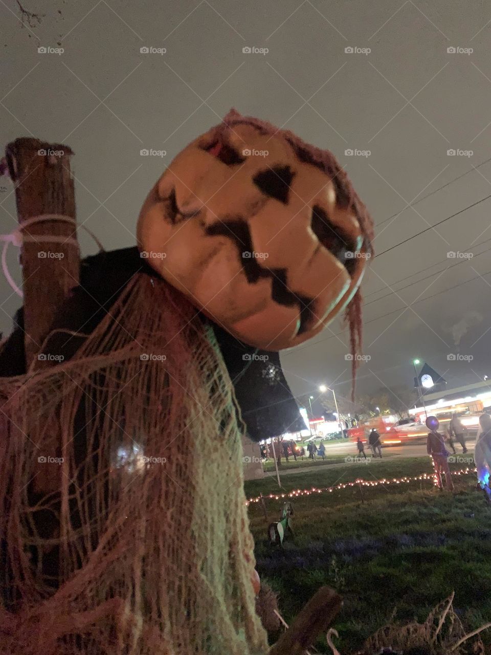 Halloween Jack o’ Lantern scarecrow