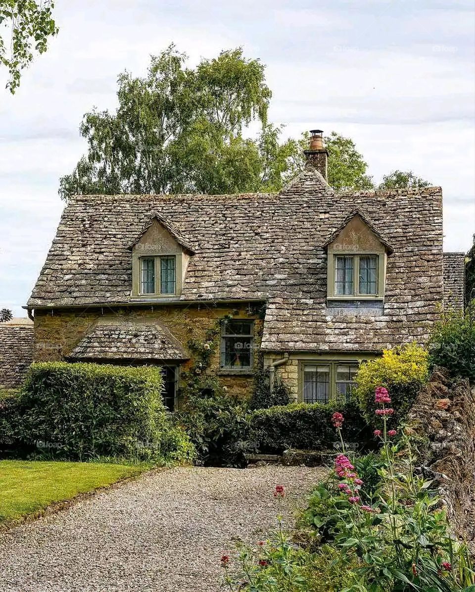 Glory be to God, the magnificent and picturesque view and the natural green trees are a view that is nothing more wonderful than it