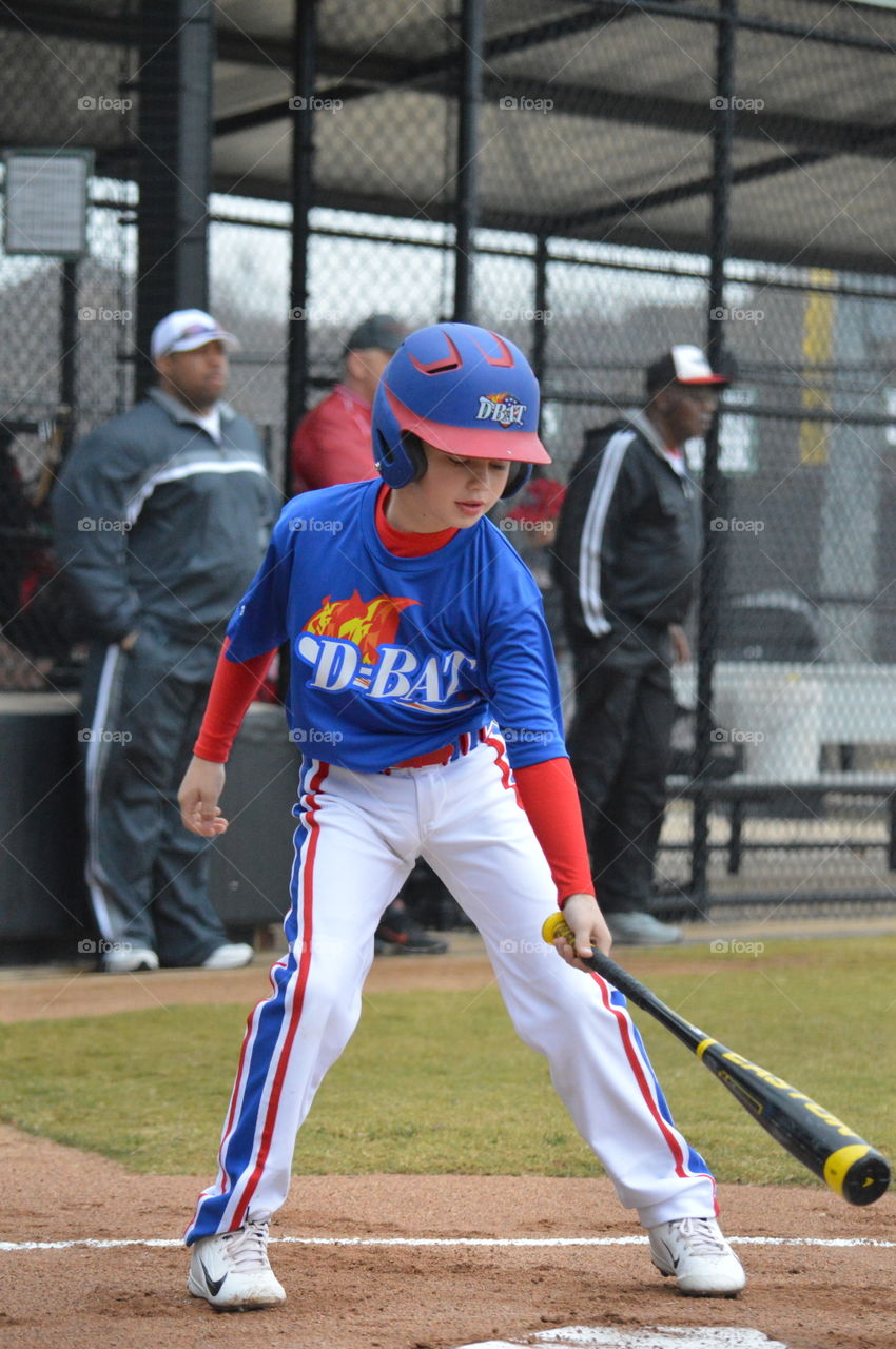 Bat tap at home plate. Bat tap at home plate before smashing the ball.