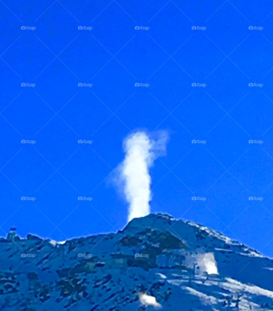 Cloud straight up in the air 