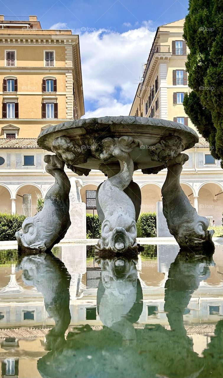 Chiostro di Michelangelo , fountain Rome July  2023 . 