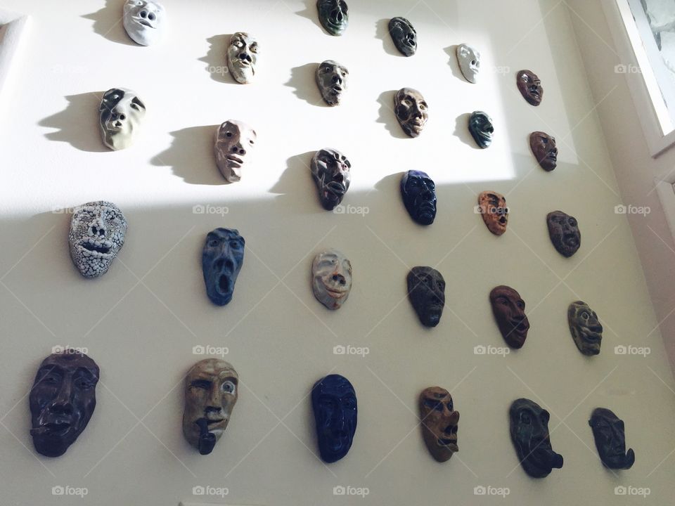 Ceramic mask wall