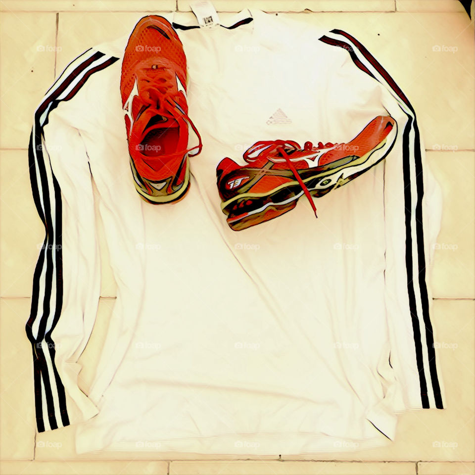 🏃‍♂️ 🇺🇸 Good Morning!  Everything ready to sweat the shirt. Let's go for a good morning jog?  Running is good for your health! / 🇧🇷 Bom dia! Tudo pronto para suar a camisa. Vamos para um bom cooper matinal? Correr faz bem para a saúde! 