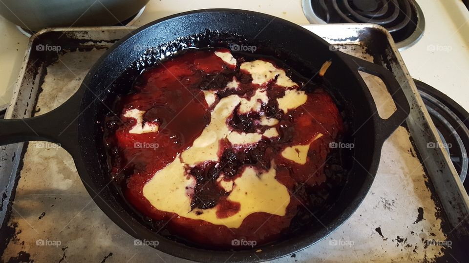 fresh wild blackberry cobbler