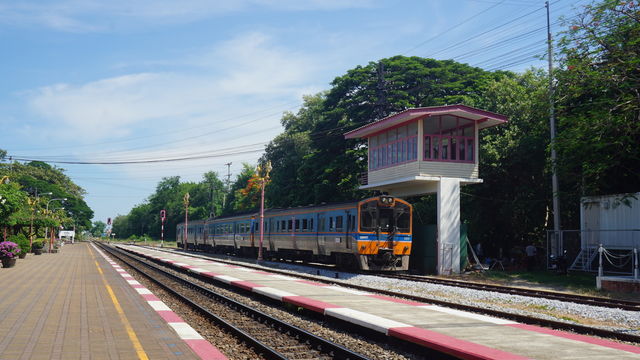 Train's comming