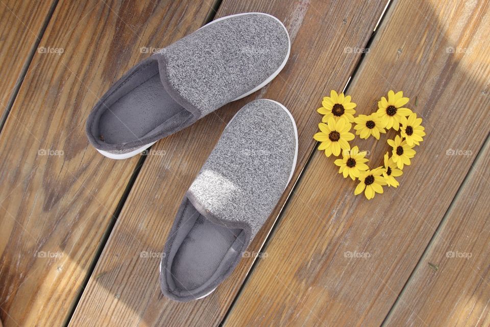 Isotoner slippers 