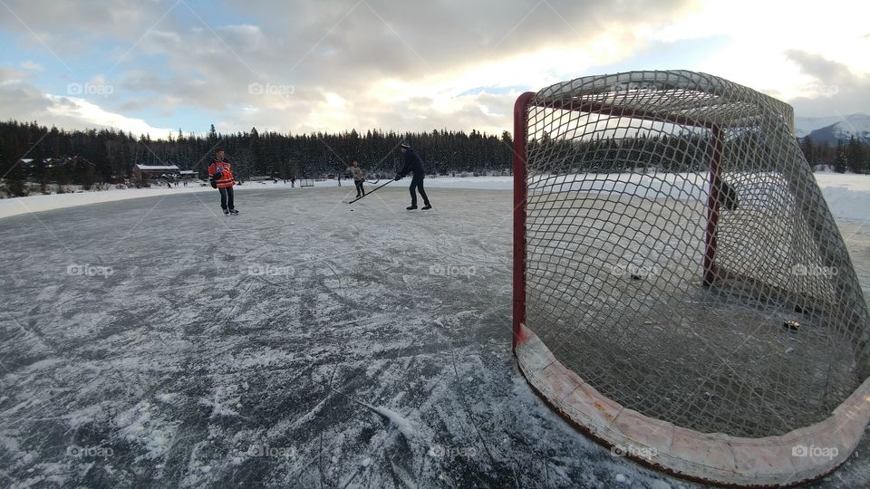 hockey on a lake, who wouldn't love that
