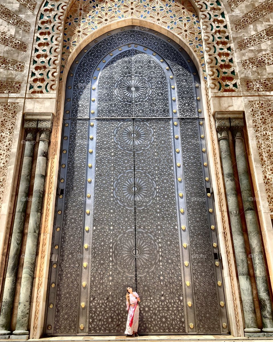 This photo won in compedition for a photo of The month in Academy of photo in Polish National Geographic Traveler :)😬👍🏻🌍❤️👏🏻Amazing place in Casablanca !!!!Awesome!!!Incredibile!!!! #film #marocco #blog #islam #michaltoloczkopodróżnik #michaltoloczko #instagram #foap2016 #amazinglife #photooftheday #building #trip #travelling #traveller #travelingram #photo #love #beautifulgirl #discover #landscapes #travels #foap #photo2016 #travelphoto #traveltheworld #awesome #travelawesome #travellife #traveldiary #polishgirl #travelblog #travelbloggers #casablanca #adventuretime #natgeotravel #view @wakacyjnipiraci @foap