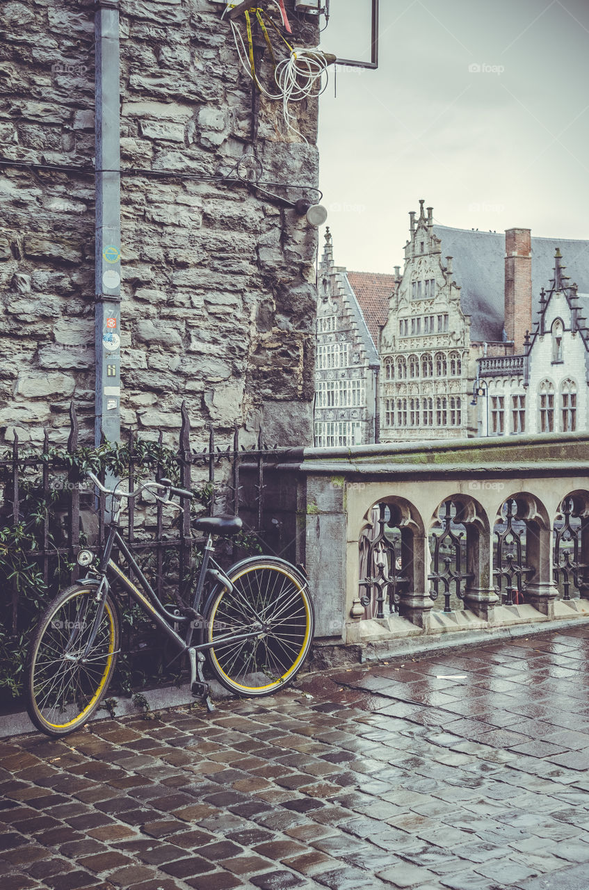 Ghent on two wheels